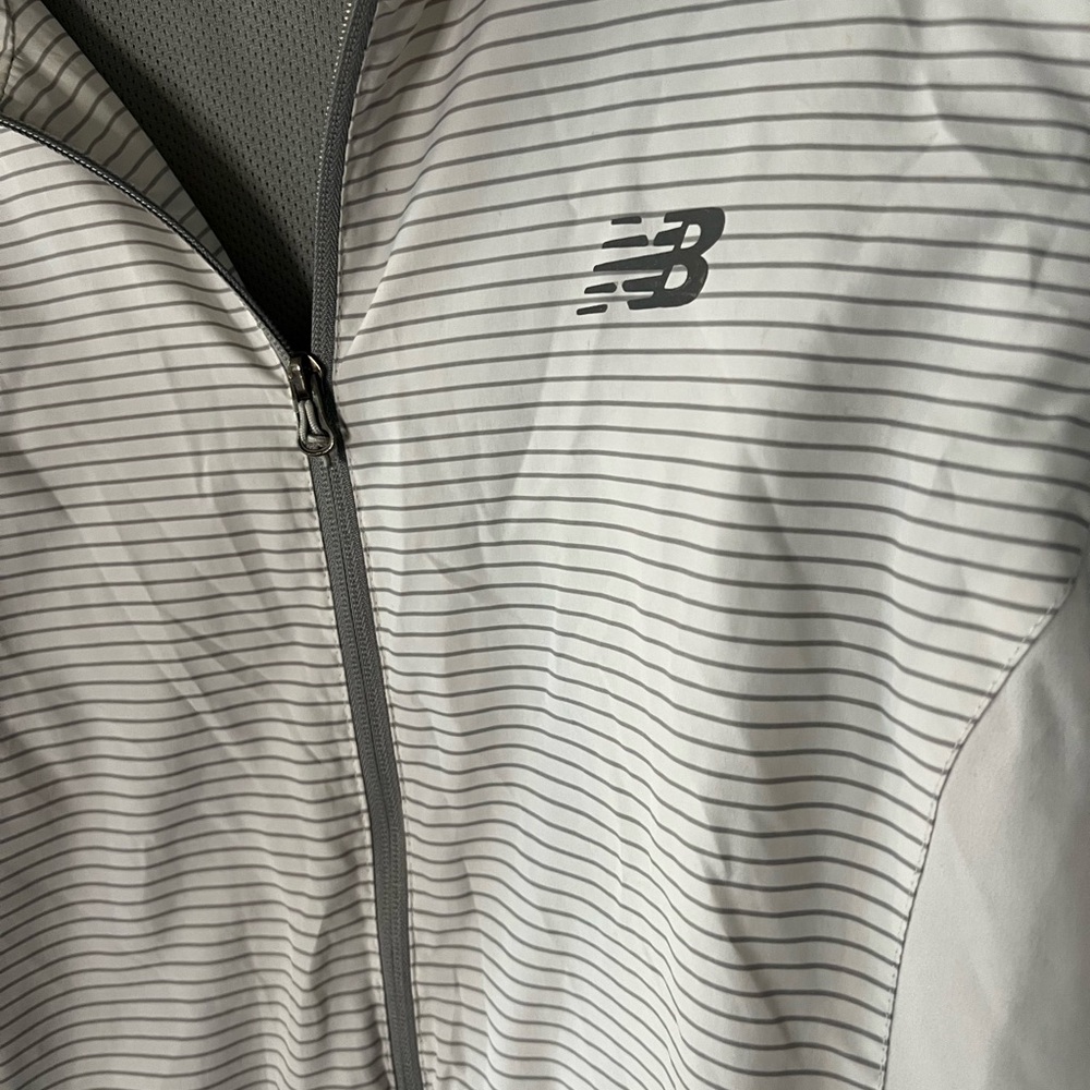 New Balance White and Light Gray Striped Full-Zip Running Jacket - Picture 2 of 5